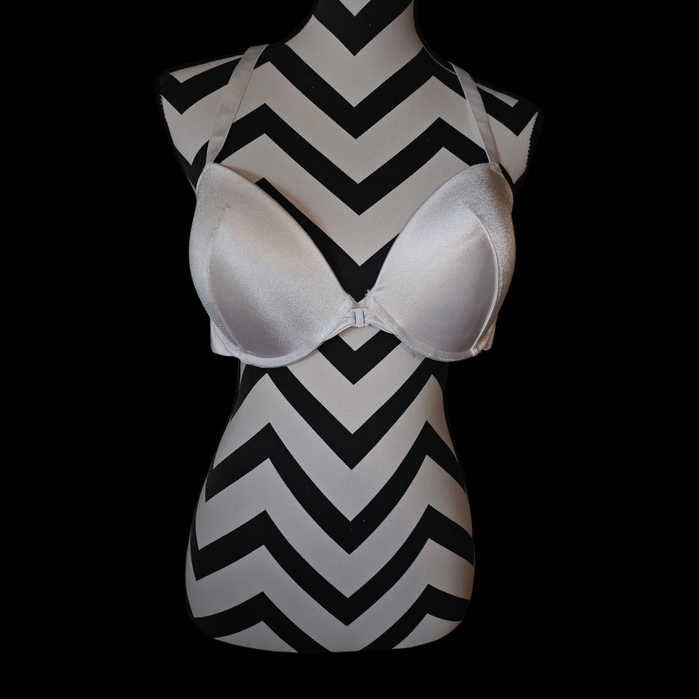 Chic White Women's Bra
